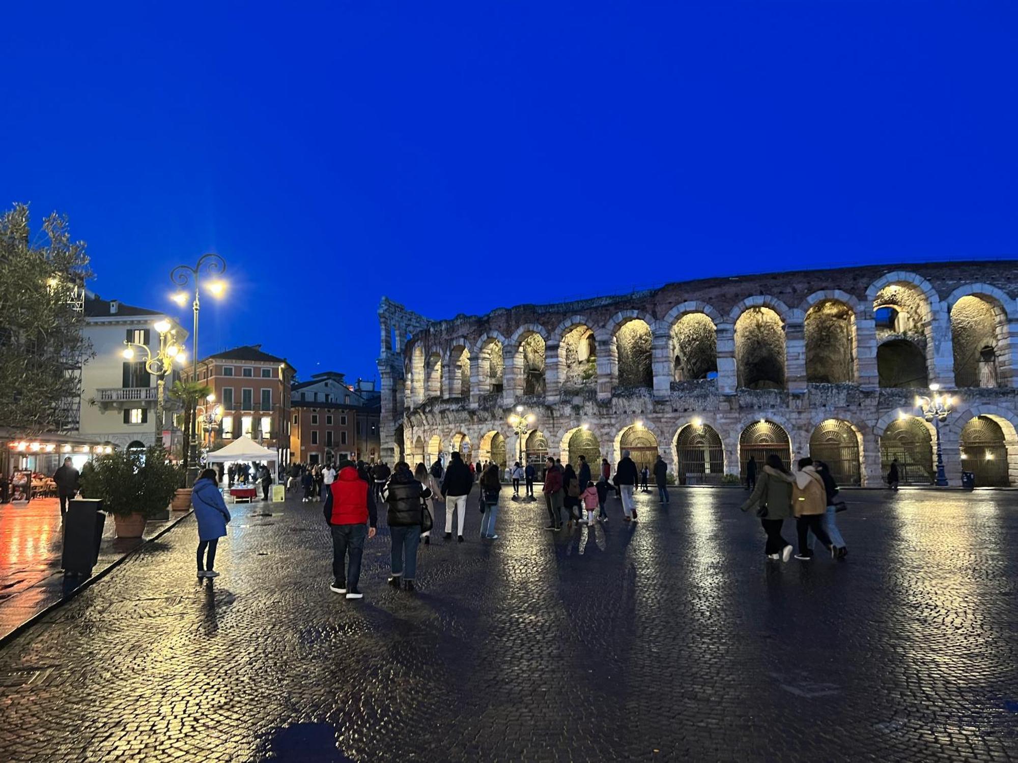 Casa Vacanza Elena 2 Verona Eksteriør billede